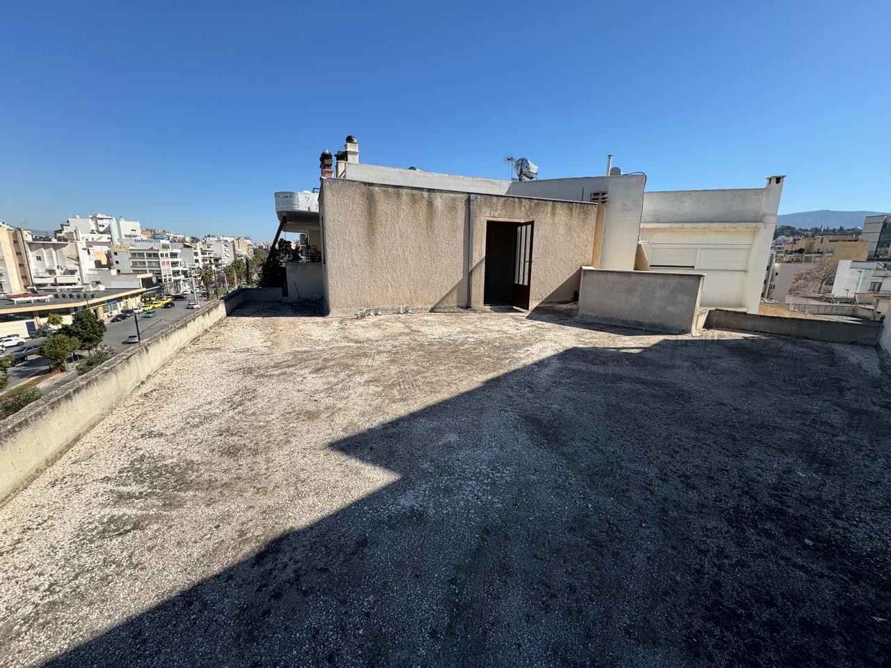 Building for sale in Gkazi-Kerameikos