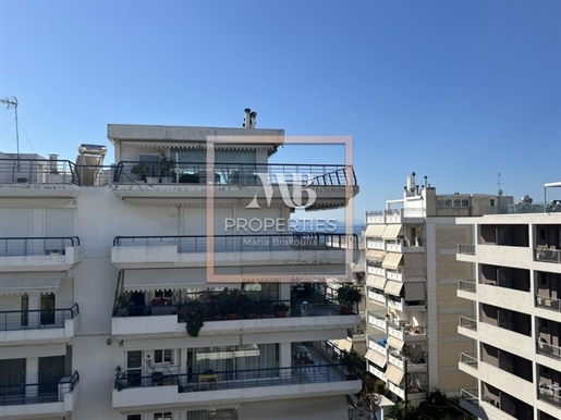(For Sale) Residential Floor Apartment || Athens South/Alimos - 150 Sq.m, 3 Bedrooms, 760.000€