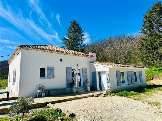 Charming property with house, barn and gîte
