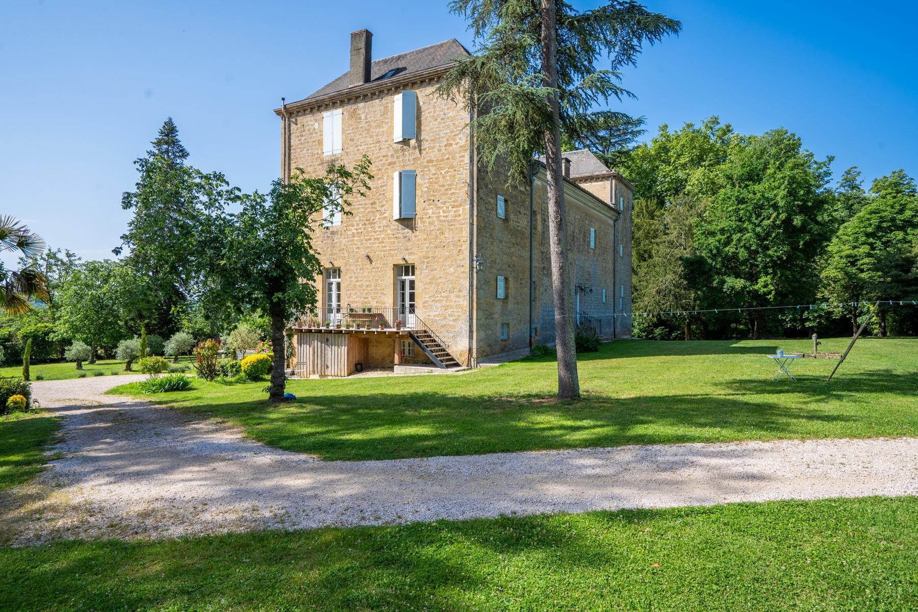 Enchanting Chateau In The Heart Of Gascony