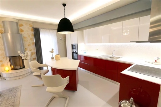 Maisonette 130 m2, Neo Psychiko, Athens - North, € 370,000