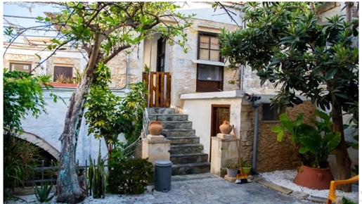 Ενετική κατοικία προς πώληση στο Ρέθυμνο Κρήτης. Στην καρδιά της παλιάς πόλης..