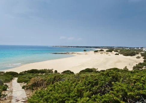 Villa à vendre sur l’île de Naxos. Front de mer!