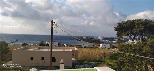 Maisonnette à vendre sur l’île de Siros, Megas Gialos. Vue imprenable sur la mer