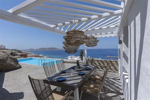 Amazing 1058m² villa with swimming pool in Mykonos. Has 5 bedrooms, 3 bathrooms, 5 toilets, a kitche