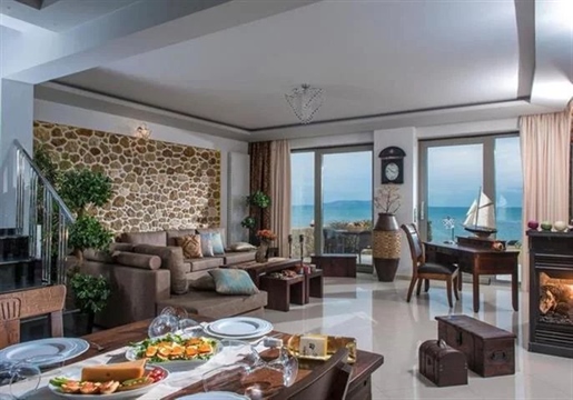 Villa til salg i Heraklion / Gouves / Kreta. 3 niveauer med et samlet areal på 210 kvm, med kapacit