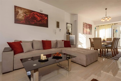 Luxury villa for sale in Heraklion, Crete / Kokkinos Pyrgos