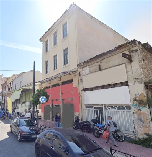 Building in Piraeus 1467sqm.