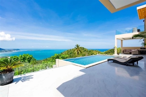 Unique 4 bedroom villa with an impressive sea view