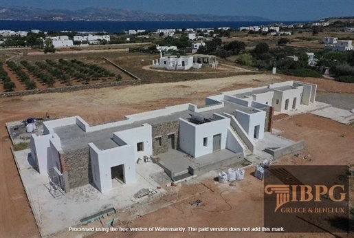 Prächtige Luxusvilla (Touristenresidenz), kürzlich in Paros gebaut, 5 Minuten von Ambelas Sandy ent
