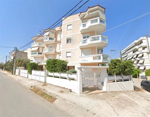 Building for sale in Glyfada.