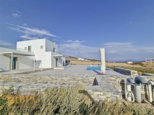 Fully furnished newly built villa of 212 sq.m for sale in Paros / Isterni with pool