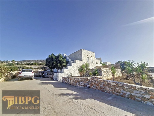Magnifique Villa de 480 m² à Agia Irini, Paros.