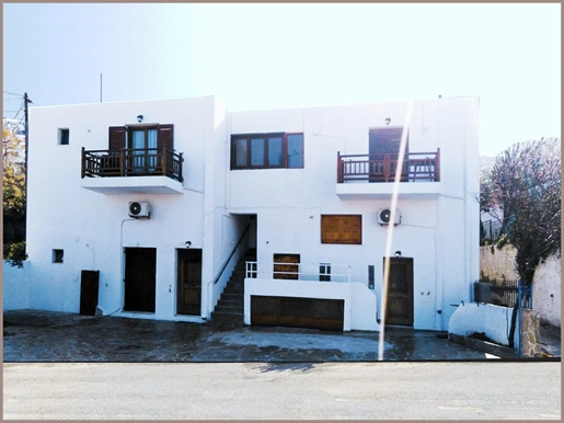 Building with 4 apartments in Skyros, 160 sq.m.