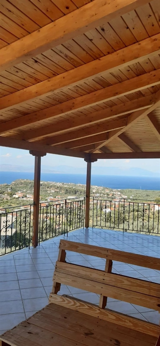 Detached house in Ano Akrata with spectacular views