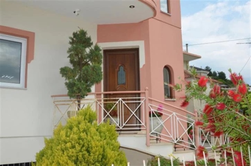 Building for sale in Filiates/Thesprotia/Giromeri . This amazing villa of 4 levels is located on a p