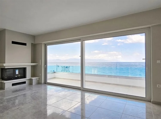 Amazing maisonette in front of the sea in Loutraki