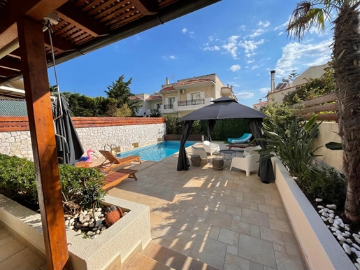 Luxury house in the heart of Glyfada and 200 metres from the sea!
