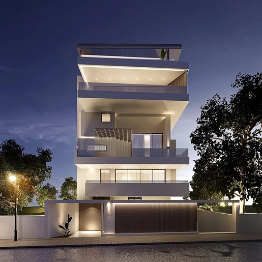 Maisonette-Wohnung von 185,07 m² zum Verkauf in Glyfada mit privatem Pool und Terrasse