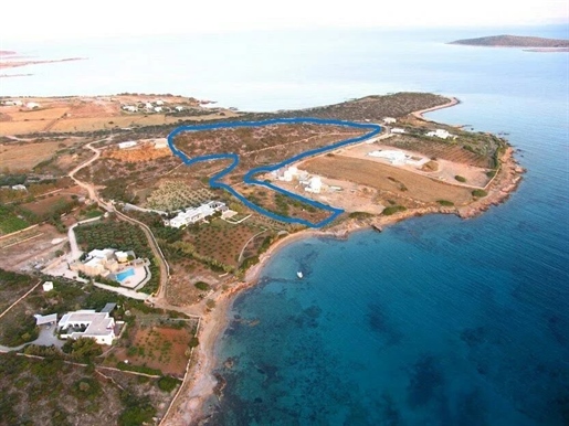 Seaside plot of land with an area of 31,438 sq.m. In Makria Miti, Paros