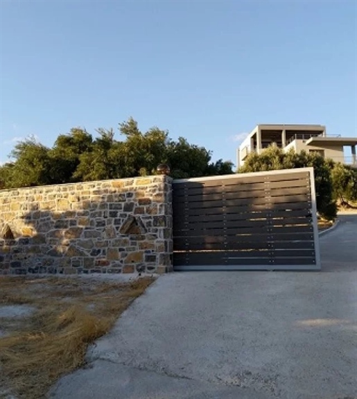 Magnificent villa of 340m2 in Sitia, Crete.