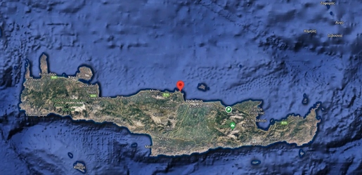 Terrain avec vue sur la mer pour le développement hôtelier et domestique en Crète