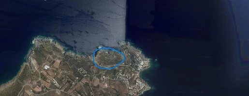 Terreno con vista mare lisenced per lo sviluppo alberghiero e domestico a Creta