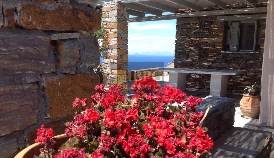 Villa for sale in Kea island: The magic shelter of civilization in Europe
