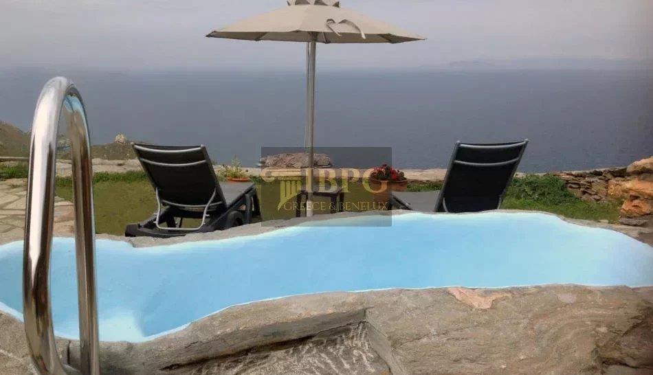 Villa for sale in Kea island: The magic shelter of civilization in Europe