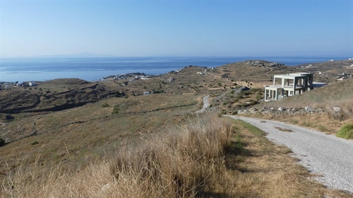 Bâtiment à Syros 338 m². Avec une vue illimitée sur la mer !