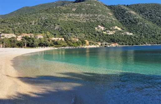 Dom na wyspie Lefkada. Panoramiczny widok, dziesięć minut spacerem od morza!