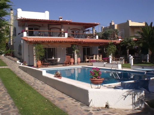 Unique Villa in Saronida with swimming pool, 50 meters from the sea!