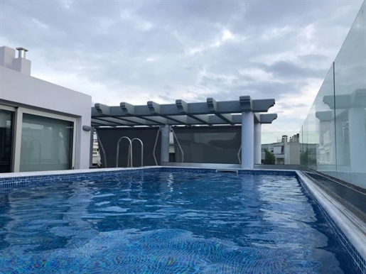 Appartement à Voula 204 m². Avec piscine.