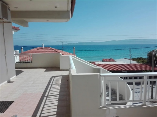 Complexe de 10 appartements à Assos Corinthia à 30 mètres de la plage