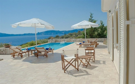 For sale villa 420 sq.m. In Lefkada. Panoramic and unique sea views.