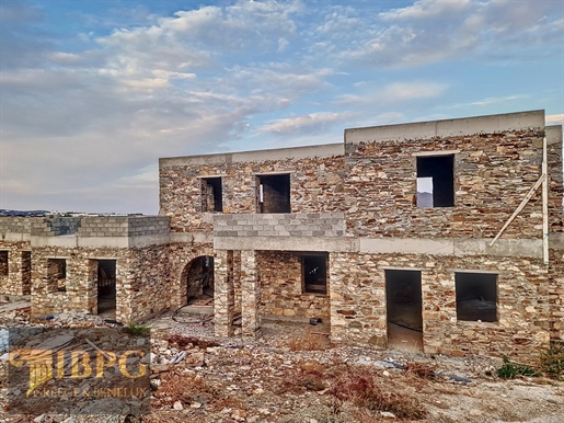 Unfinished building in Paros 508 sq.m.