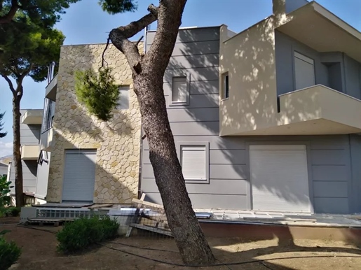 Luxury maisonette with 3 levels in Kifissia.