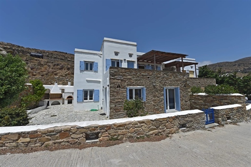 Detached house, sea view, Tinos (Cyclades)