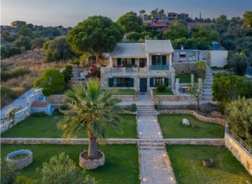 Villa de 200 m² à vendre à Porto Cheli / Kranidi