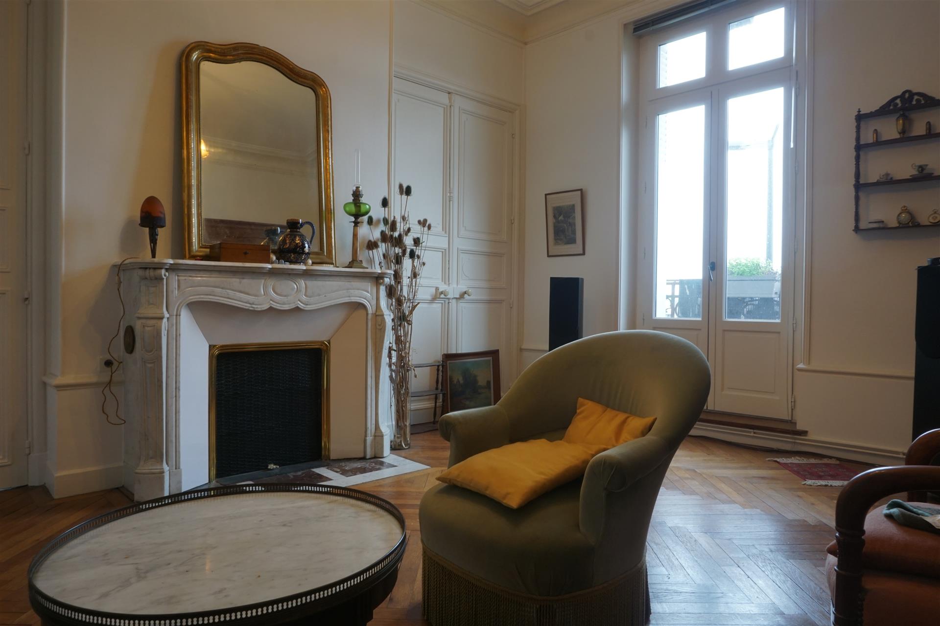 T5 apartment in the city center with a view of the Loire