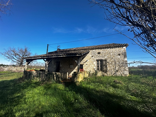 Casa de pedra para restaurar perto de Villeréal