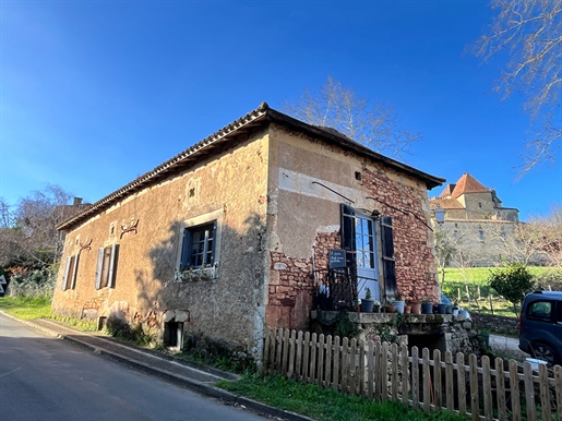 Restored stone house with garden, between Villeréal and Monpazier