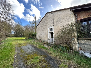 Farmhouse to restore near Castillonnes