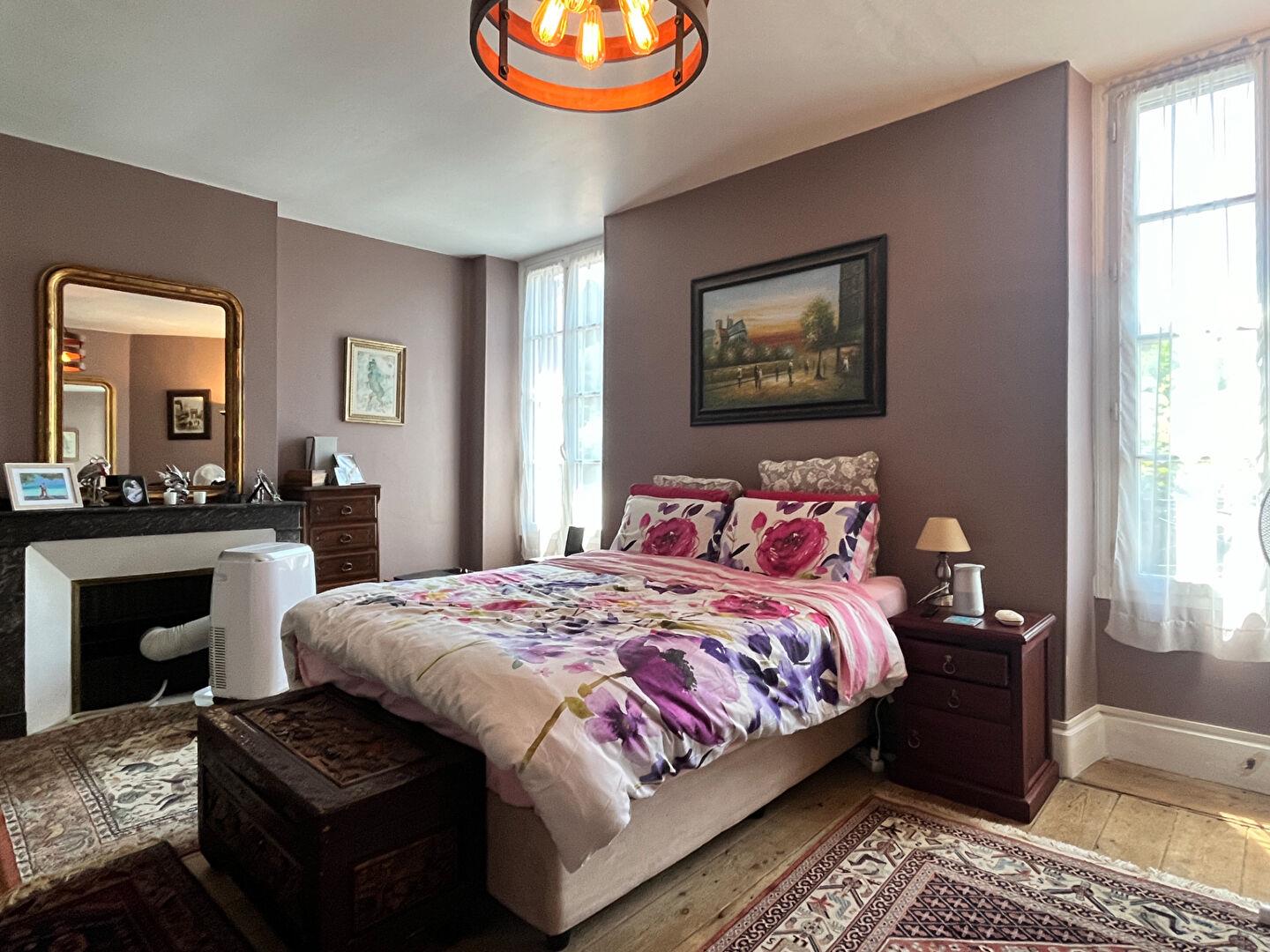 Impressive Family Home in Lauzun