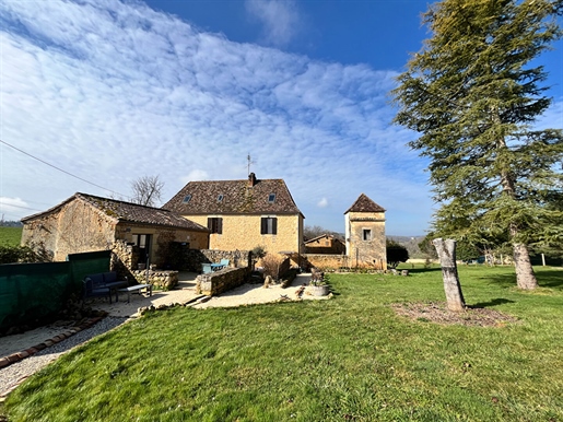 Maison Périgourdine avec Gîte et Dépendances, Beaumont du Perigord