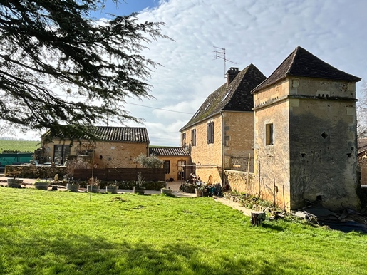 Maison Périgourdine avec Gîte et Dépendances, Beaumont du Perigord
