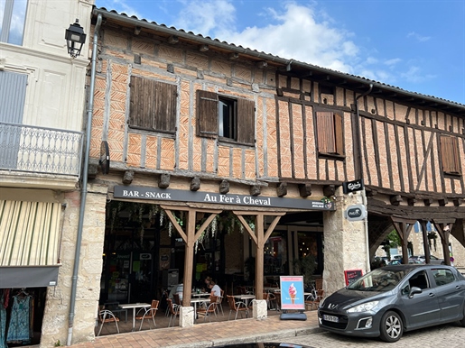 Building in the center of Villereal - Exclusive