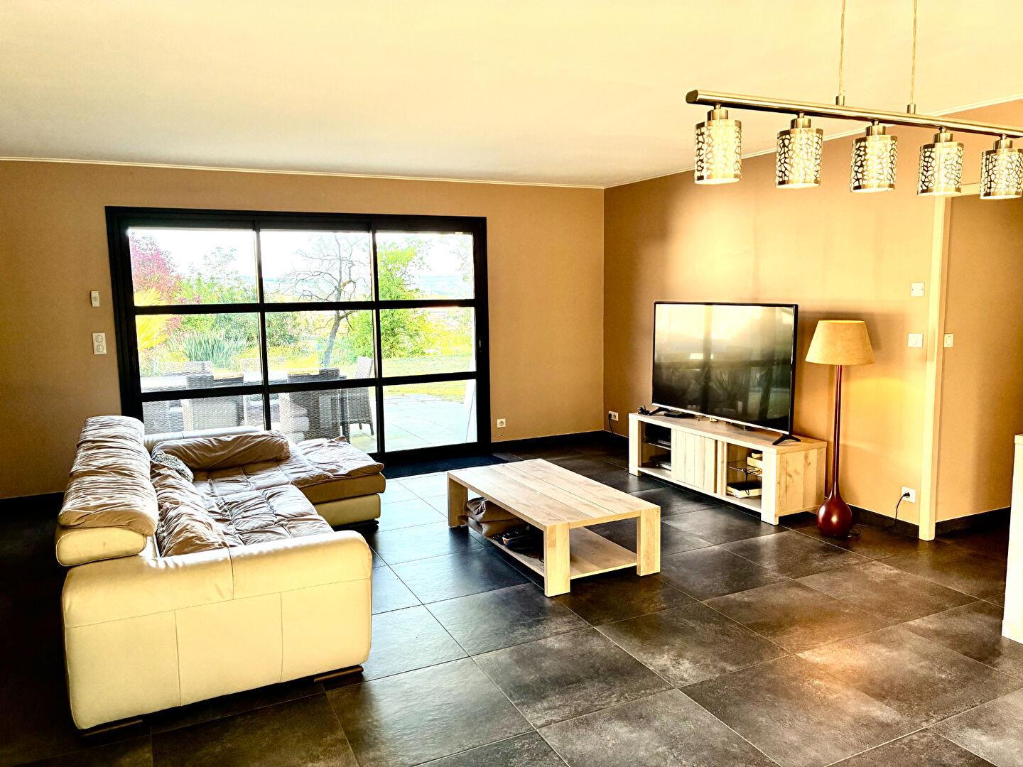Compra: Casa (47110)
