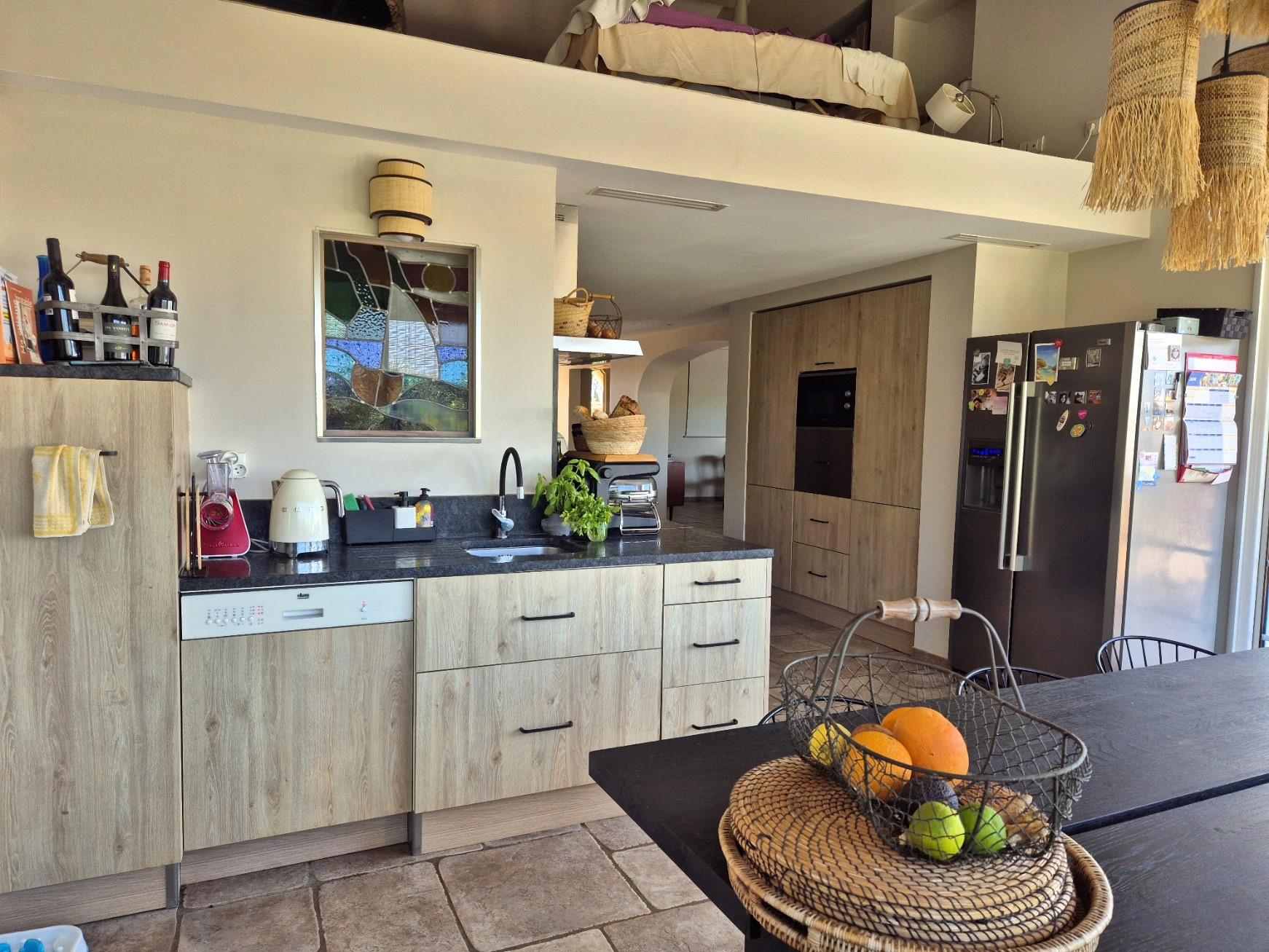 Exceptional Villa With Garden, Swimming Pool, Pool House And Outbuilding