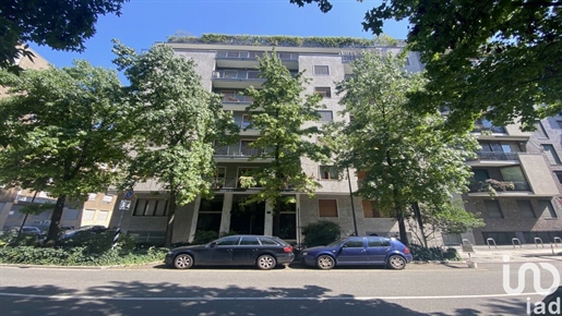 Sale Apartment 172 m² - 3 bedrooms - Milan